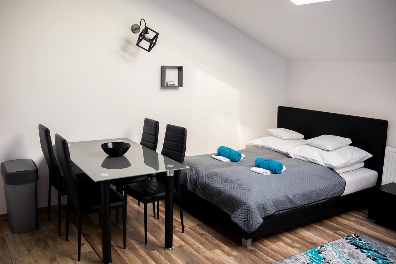 Apartament Manhattan Мєлєц Екстер'єр фото